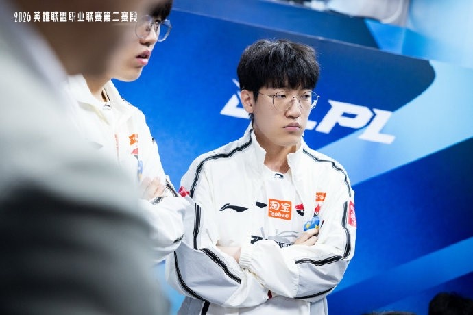 LPL发布AL赛后返图：乘风破浪，越战越勇，恭喜AL拿下胜利！